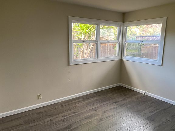 4th image of 27 Flower St