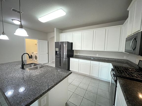 5th image of 1724 Lone Lynx Way