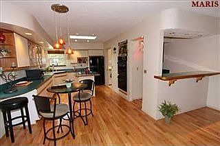 4th image of 200 Eugenia St