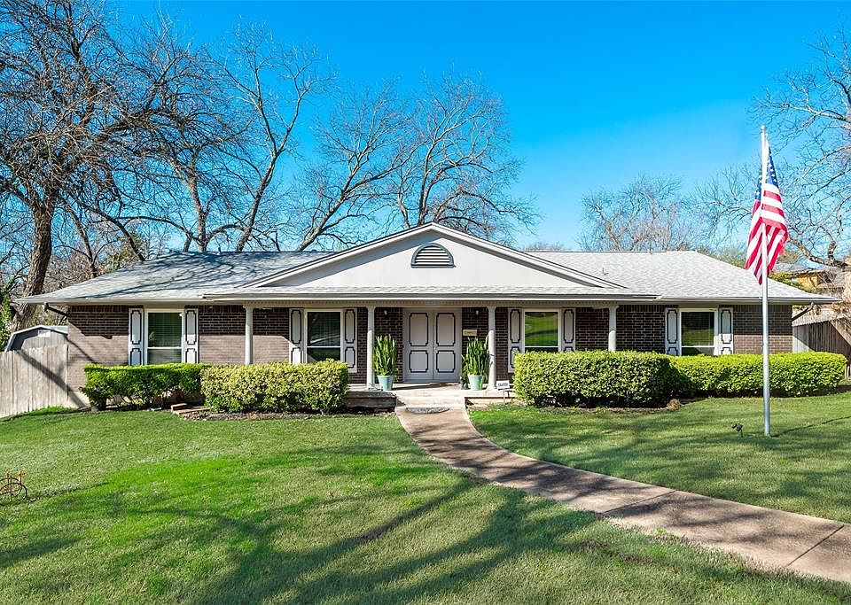 1st image of 3376 Shady Hollow Cir