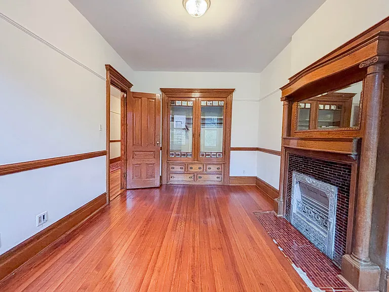 461 3rd St #2L — Photo 4