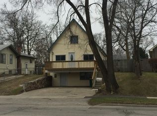 207 E Grand Ave, Fox Lake, IL 60020