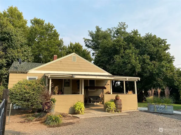 429 SW 12th, College Place, WA 99324