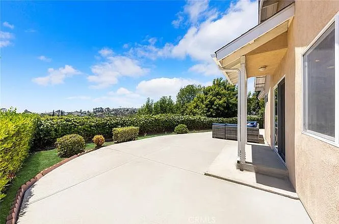 1003 Langley Way — Photo 9