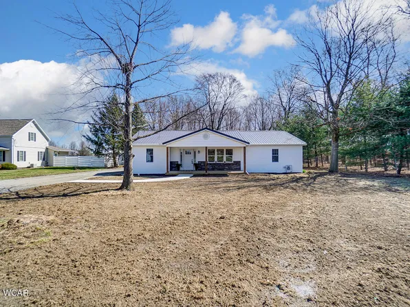 4144 Kemp Rd N, Lima, OH 45807