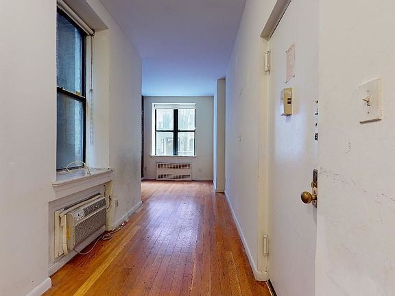 5th image of 246 W 22nd St #1F
