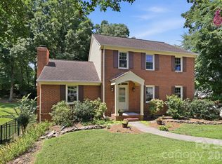 340 Walnut Point Dr, Matthews, NC 28105