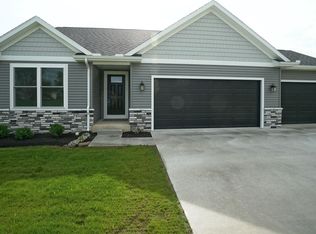 450 N Eastfield Cir, Milford, IN