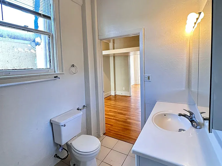 O'Farrell Apartments — Photo 3