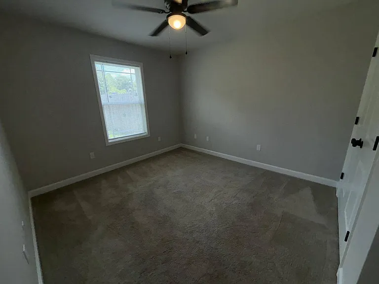 380 Joe Walding Dr — Photo 5