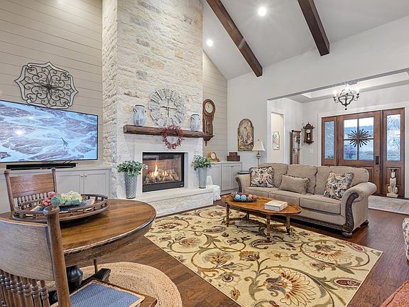 5th image of 317 Ellebracht Dr