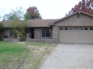 2604 Temple Pl, Ponca City, OK 74604