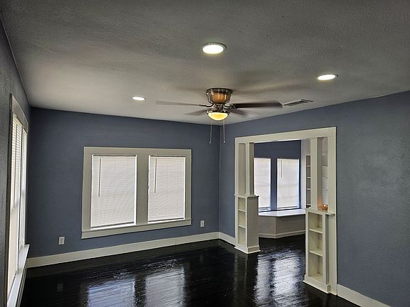 2nd image of 606 N Park St