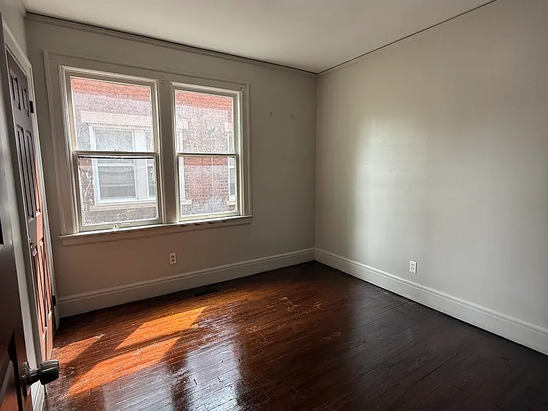 3812 Virginia Park — Photo 11