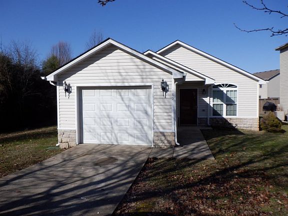 3rd image of 189 Lucille Dr