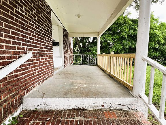 1246 N Wabash Porch_05162024