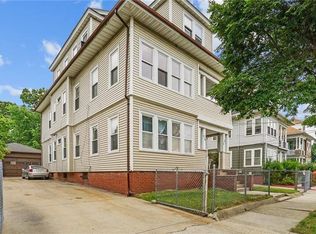 276 Hamilton St, Providence, RI 02907