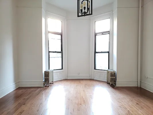 Rented by Avenue Sotheby's International Realty | media 6