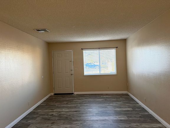 2nd image of 425 Rick Ct #D