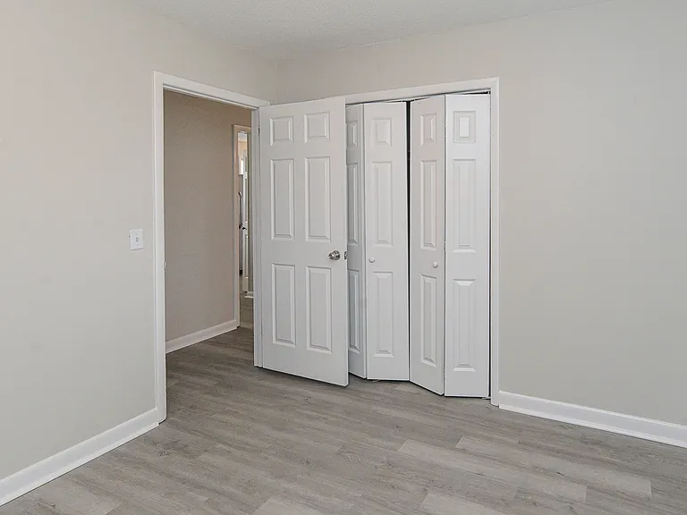 156 Macon Rd — Photo 10