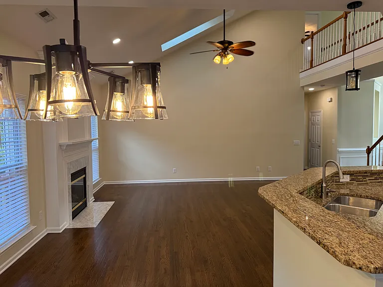 10822 Chamberlain Hall Ct — Photo 44