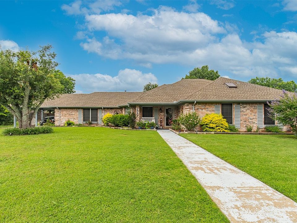1st image of 10407 Rosewood Dr