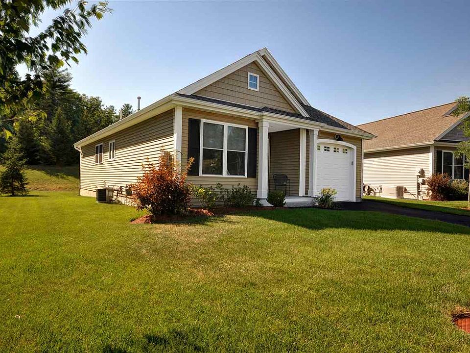 1st image of 10 Pasture Ln #30