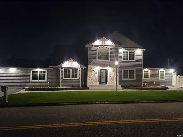 4 Knickerbocker Avenue, Holbrook, NY 11741
