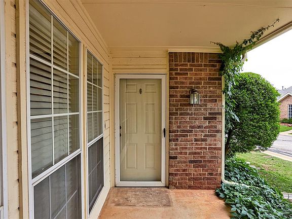 5th image of 2320 Glenrock
