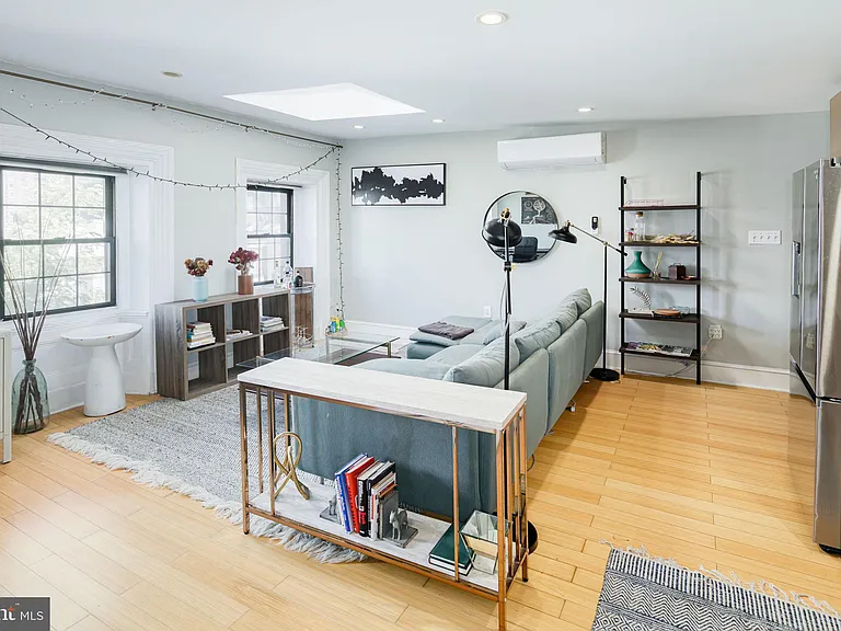 1514 Pine St #4F — Photo 4