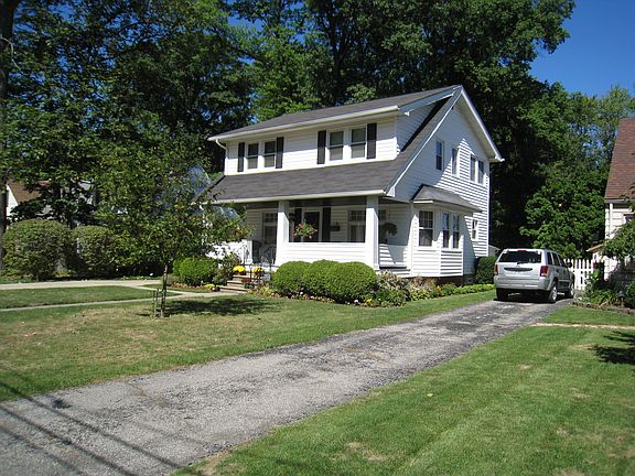5th image of 20564 Eastwood Ave