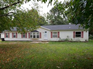 64677 Winterwoods Dr, Lawton, MI 49065