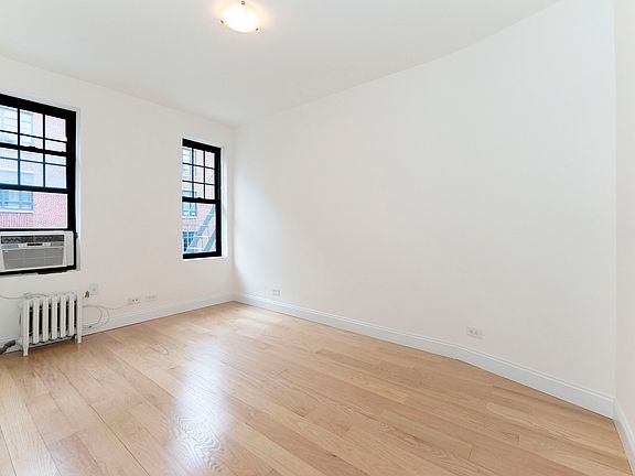 3rd image of 137 W 12th St APT 52