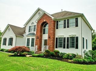 14 Regents Ct, Belle Mead, NJ 08502