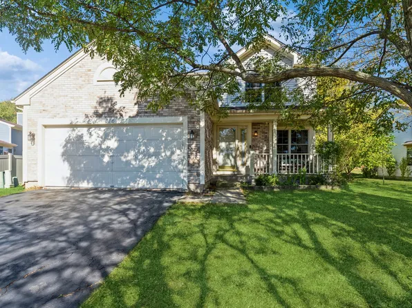 816 Fox Chase Dr, Round Lake Beach, IL 60073