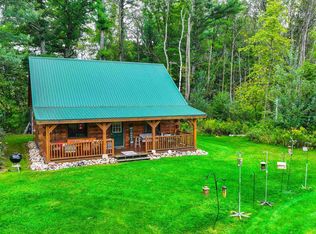 N9314 Pleasant Hill Rd, Iola, WI 54945