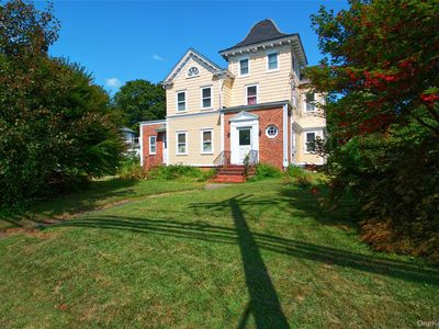 107 Warner Avenue, Roslyn Heights, NY, 11577