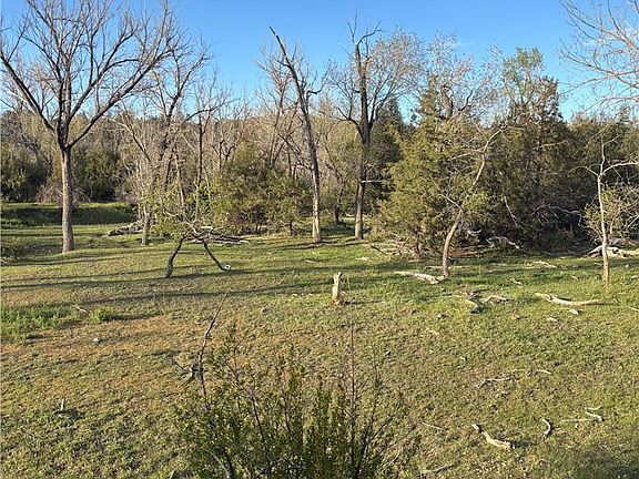 2nd image of 2503 Blue Creek Rd