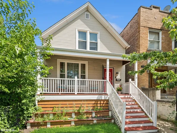3067 N Gresham Ave, Chicago, IL 60618