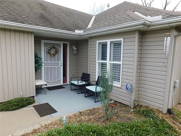 2nd image of 111 Heatherton Ct