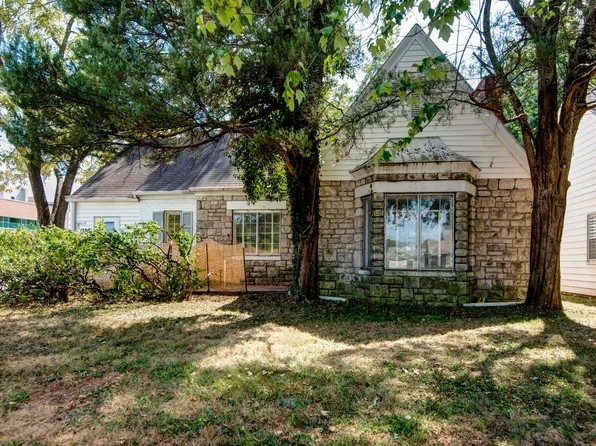1126 E Sunshine Street, Springfield, MO 65807