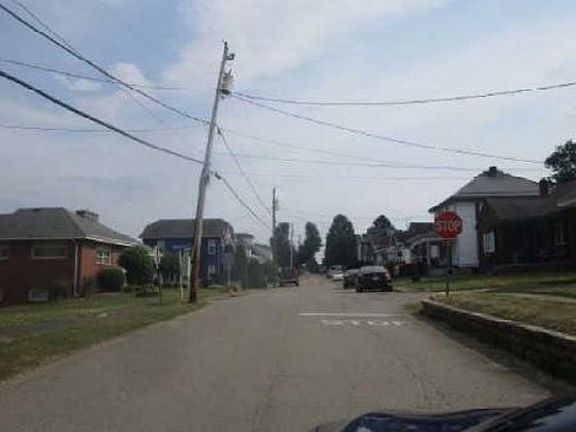 Exterior Neighborhood (street photo)