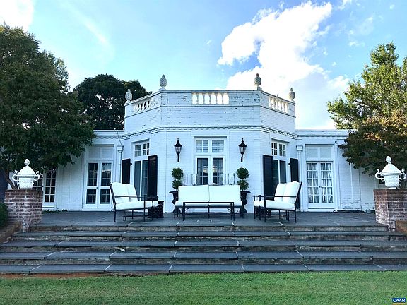 3rd image of 1293 Hammocks Gap Rd