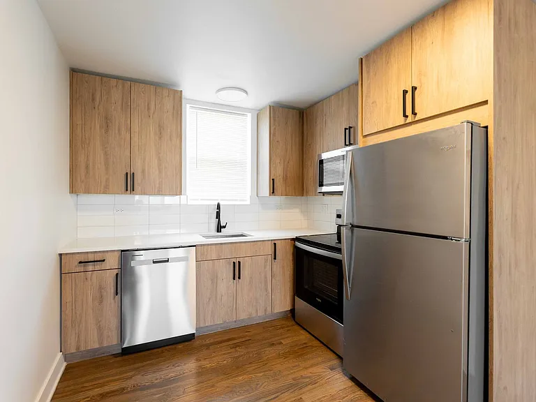 2515 West Jerome Apartments — Photo 33