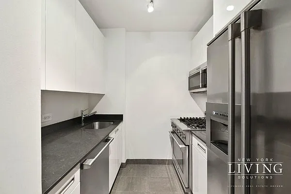 Rented by NY Living Solutions | media 17