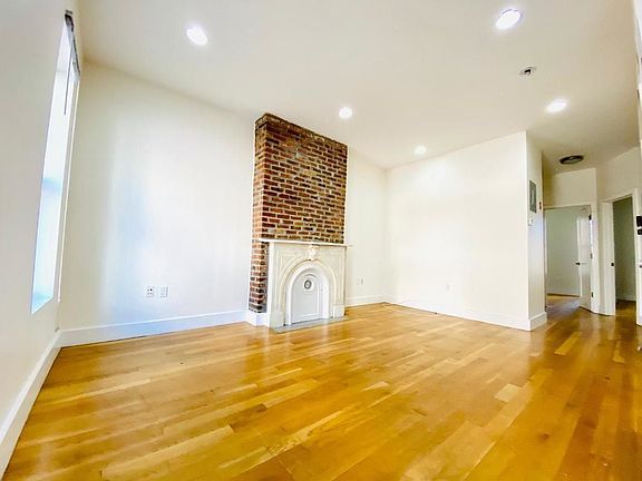4th image of 576 Marcy Ave #2E
