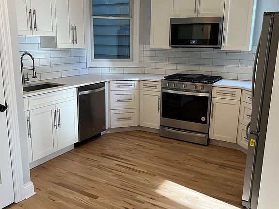 4th image of 82 Reservoir Ave APT 1
