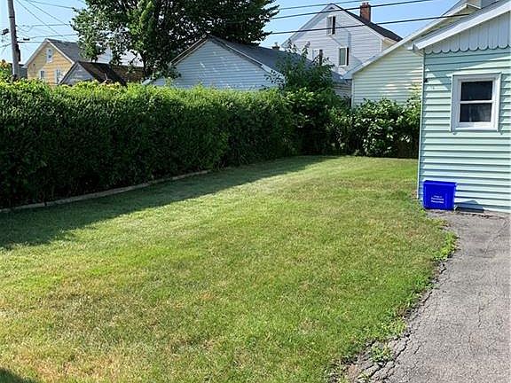 3rd image of 83 N End Ave