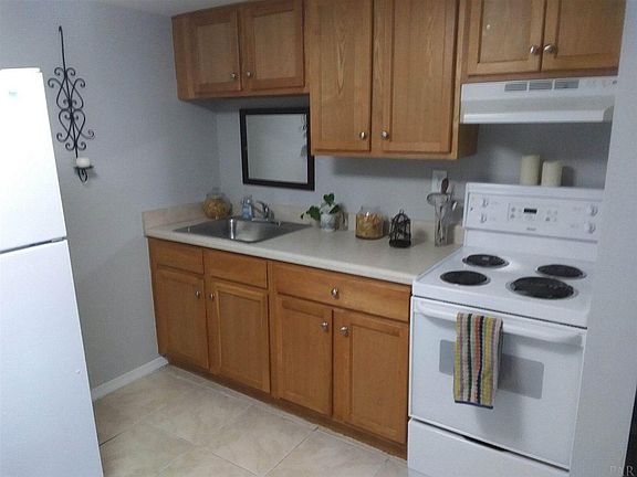 3rd image of 201 Stillman St #309