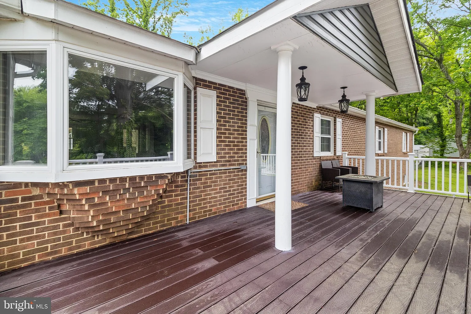16300 Abbey Dr photo 1